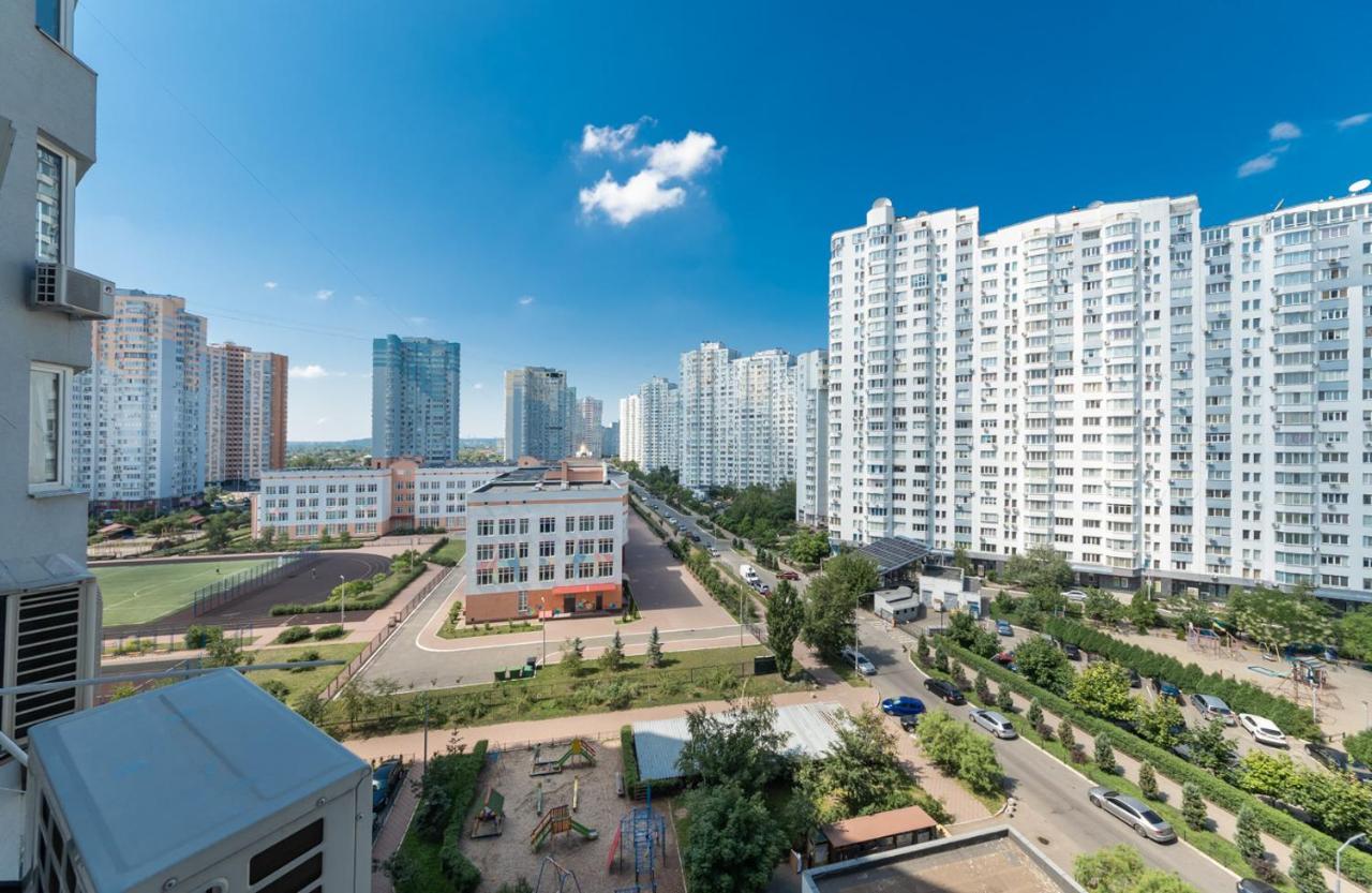 Большая 3 Комнатная На Осокорках Гмирі 2 Kiev Esterno foto